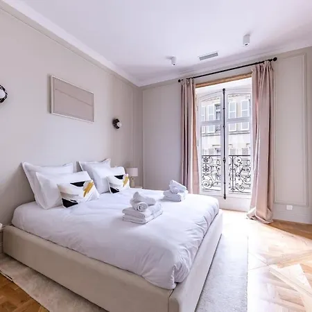Arc De Triomphe Luxury 3 Bed 3,5 Bath Appartamento Parigi
